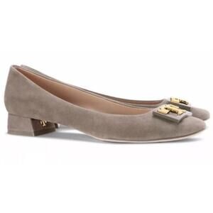 Tory Burch GIGI ROUNDED- Toe Flat Grey Suede 6 FLAW